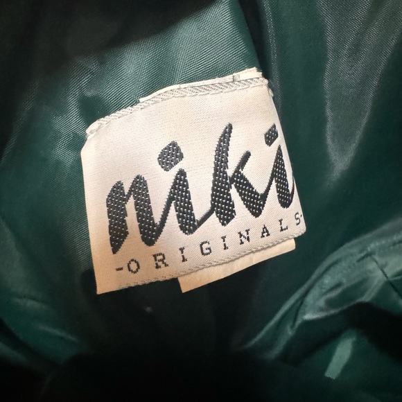 So Nikki Green Pleated Midi Dress - Picture 2 of 4